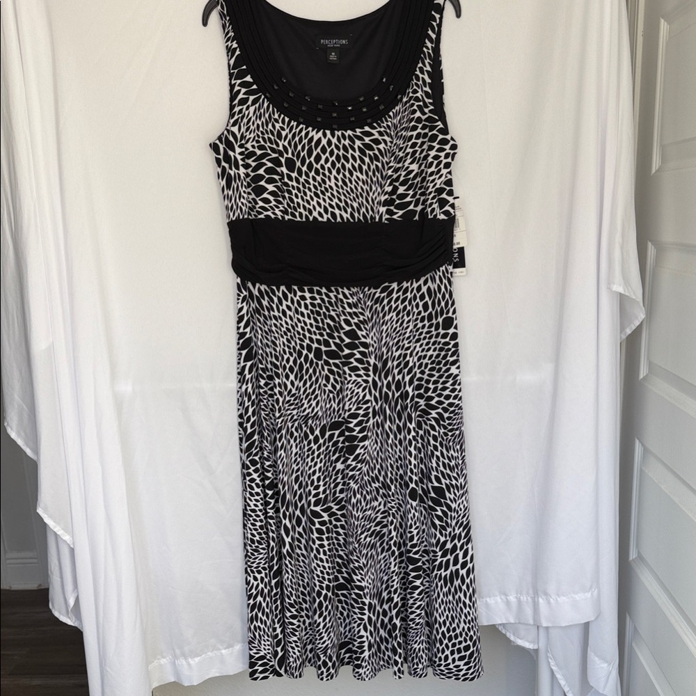 Perceptions Monochrome Abstract Midi Dress